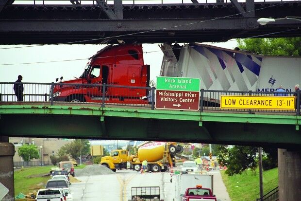 Truck_crash_091911